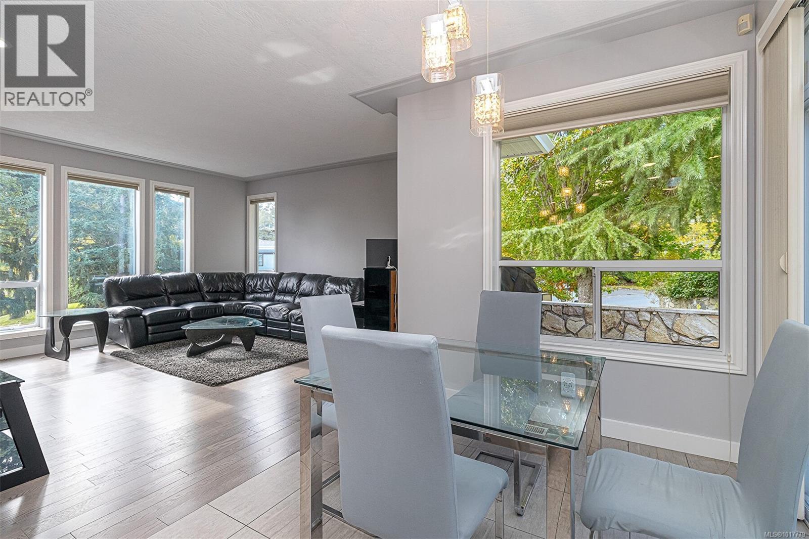  1062 Valewood Trail, Saanich