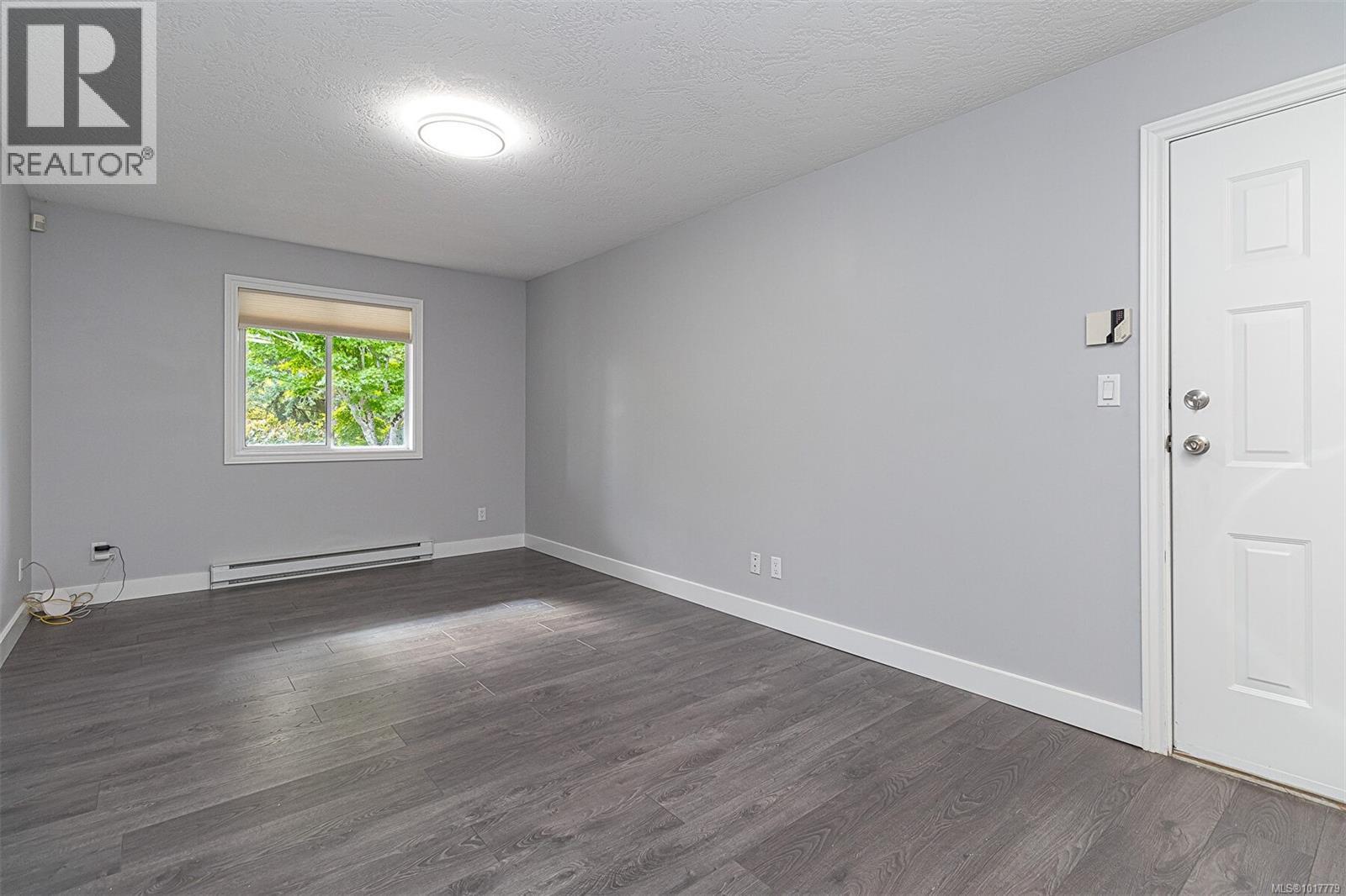  1062 Valewood Trail, Saanich