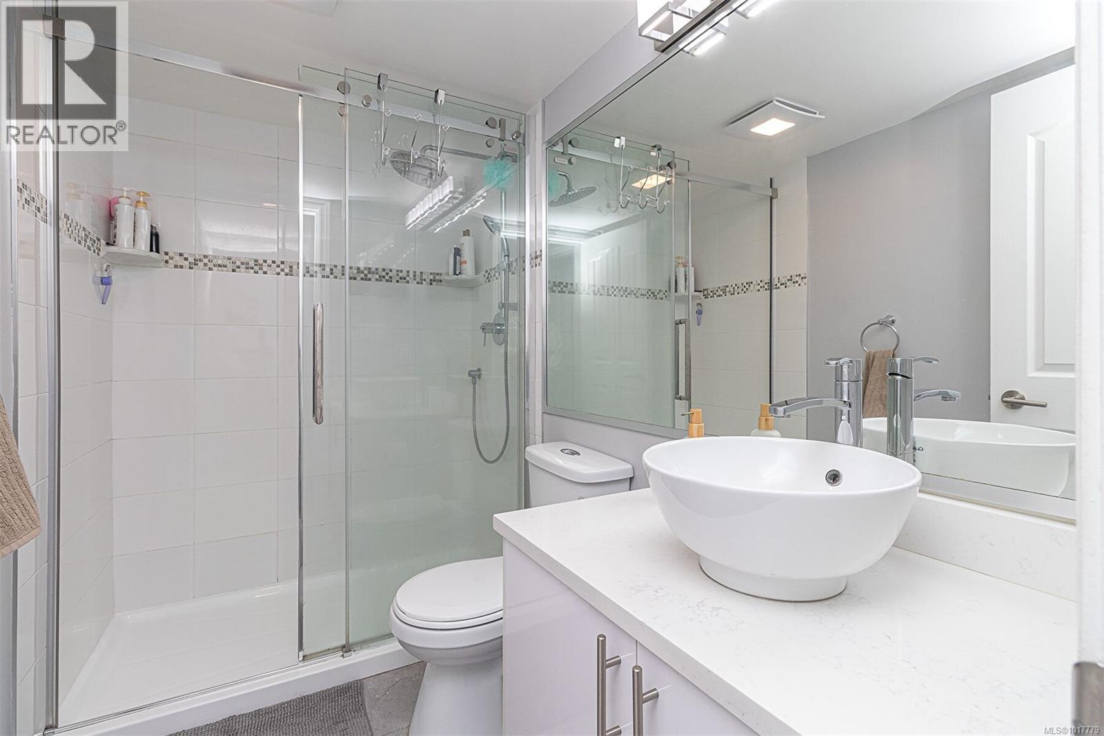  1062 Valewood Trail, Saanich