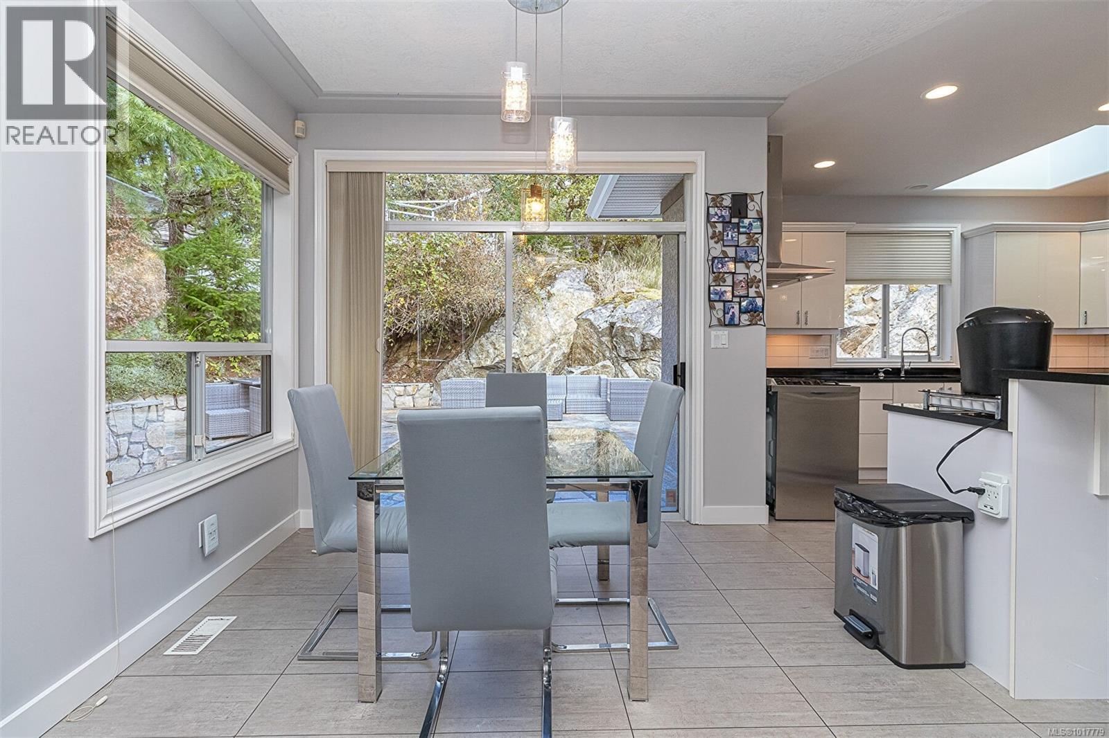  1062 Valewood Trail, Saanich