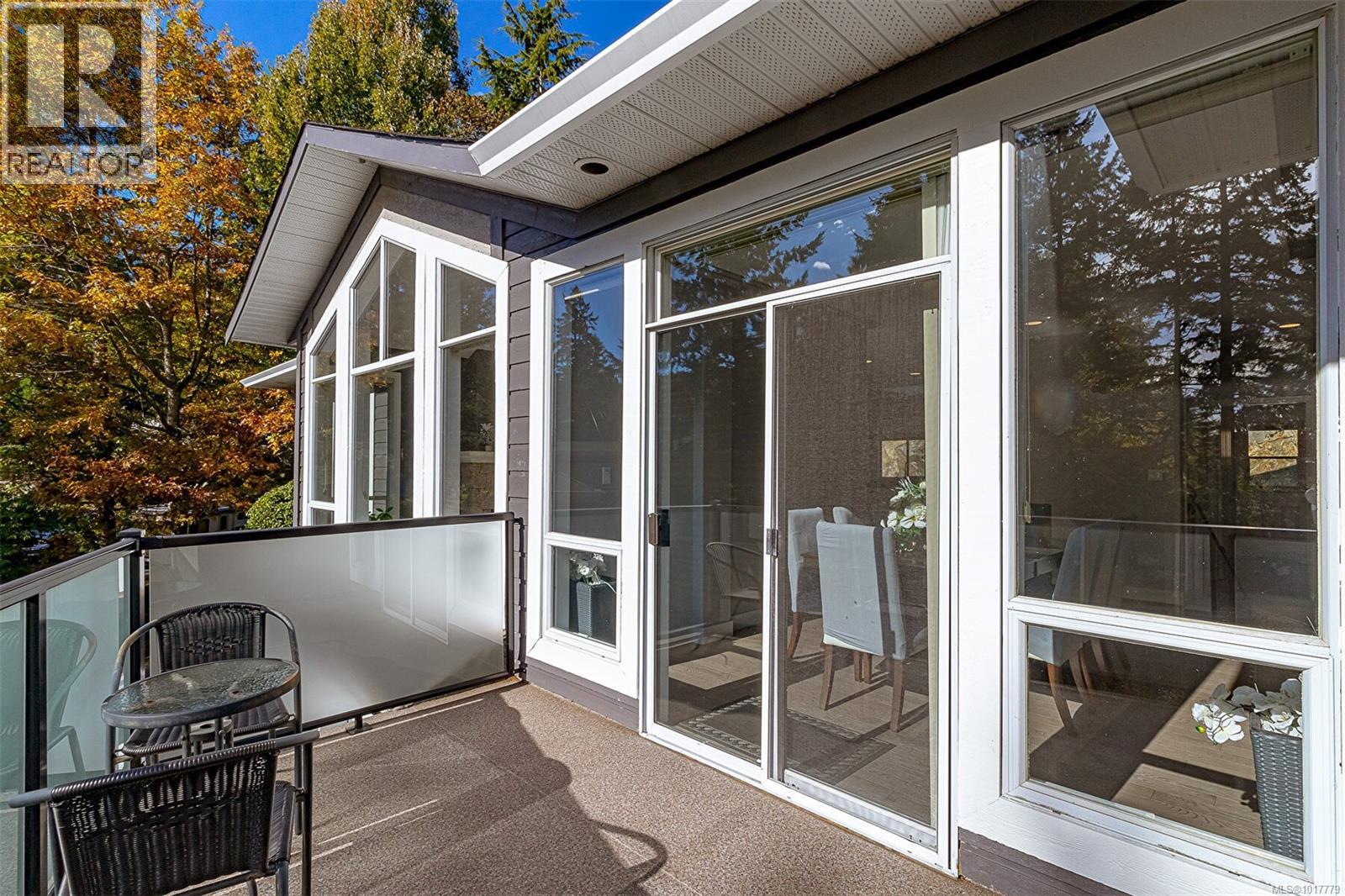  1062 Valewood Trail, Saanich