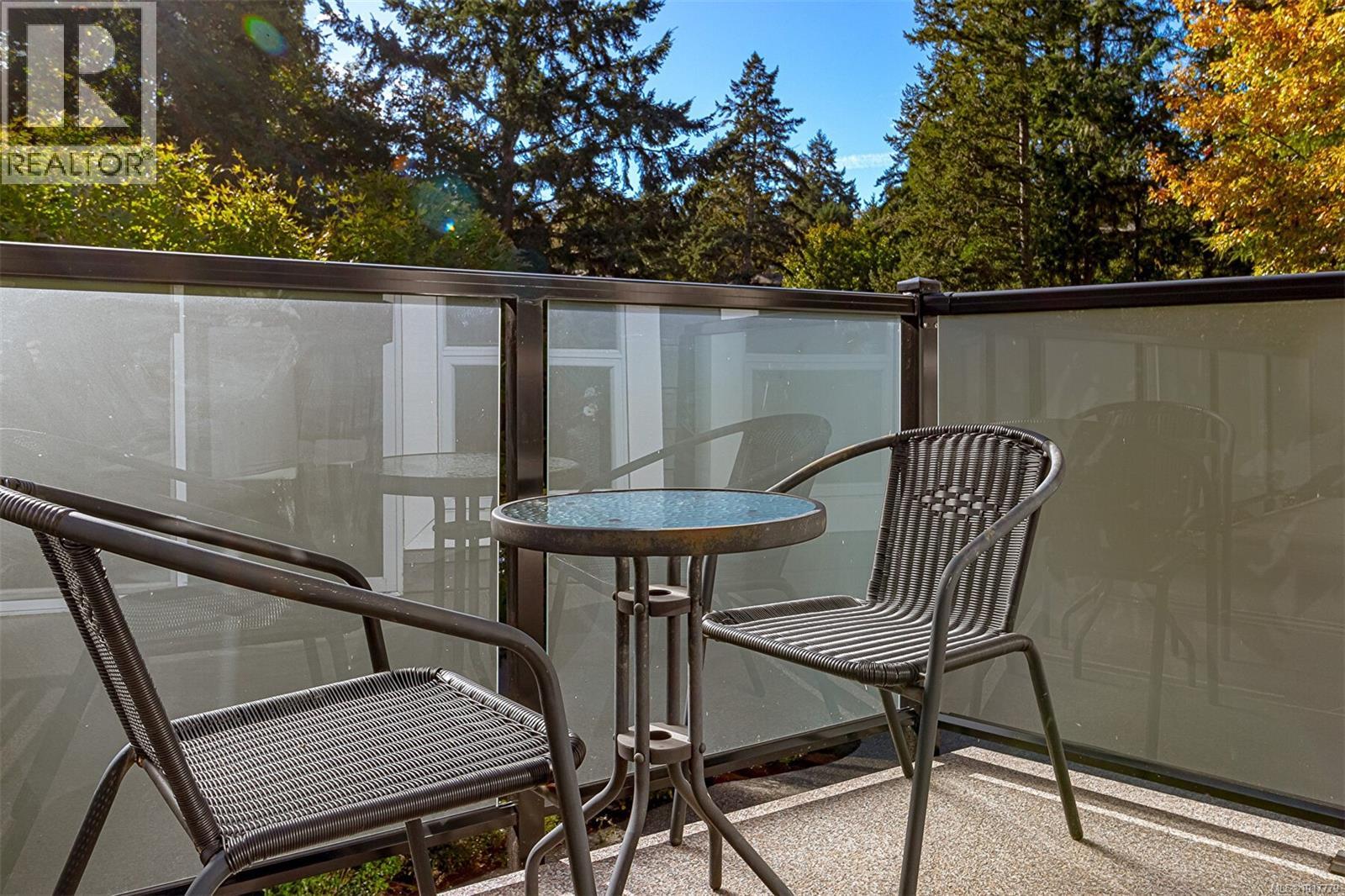  1062 Valewood Trail, Saanich