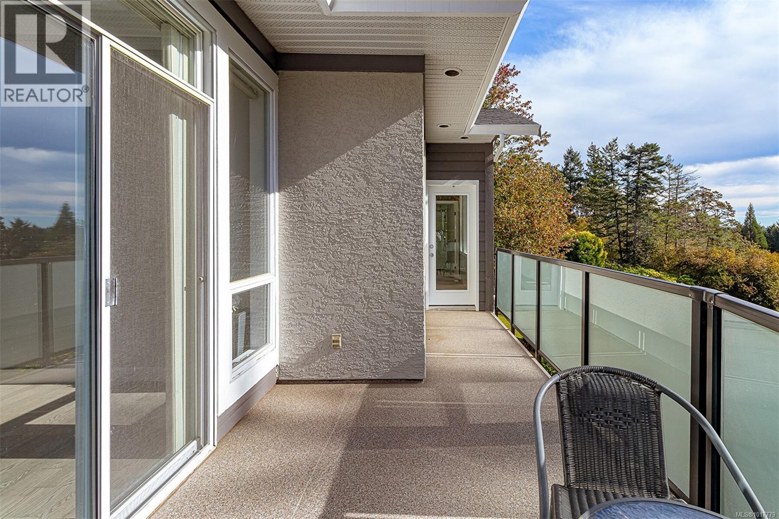 1062 Valewood Trail, Saanich