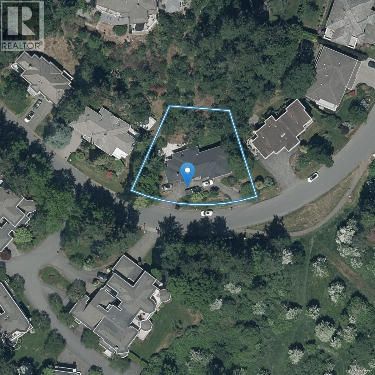  1062 Valewood Trail, Saanich