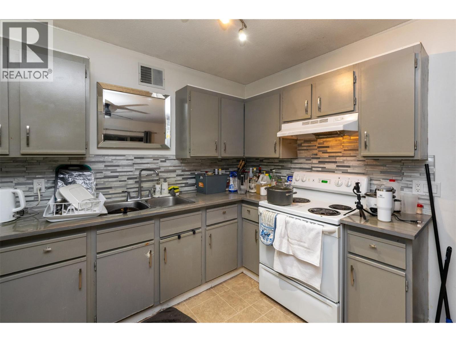 261 Alexander Street Northeast, Salmon Arm