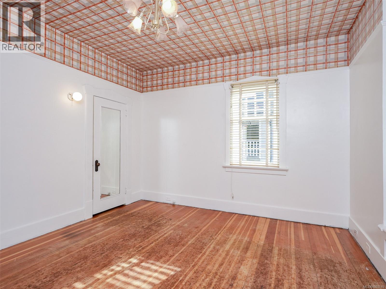  273 Linden Avenue, Victoria