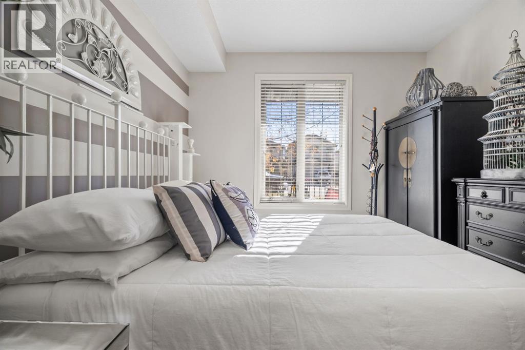 15 Sunset Square, Cochrane