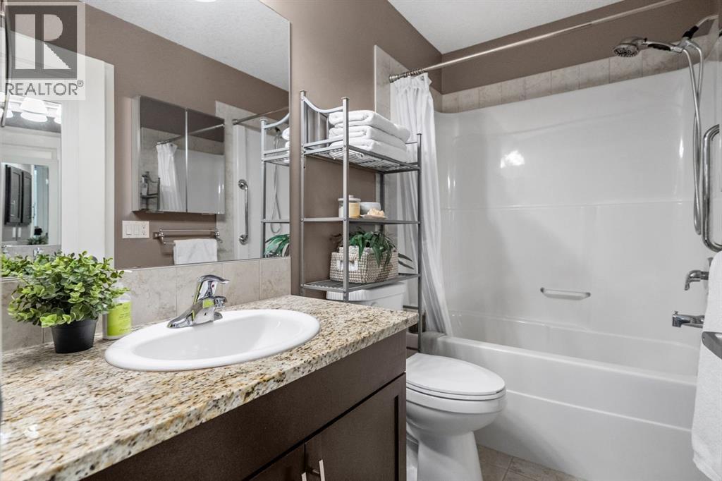 15 Sunset Square, Cochrane