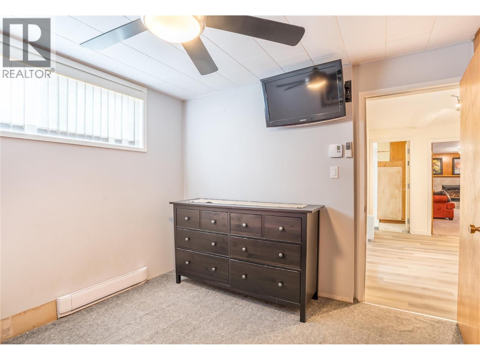  5010 CROIL Avenue, Summerland