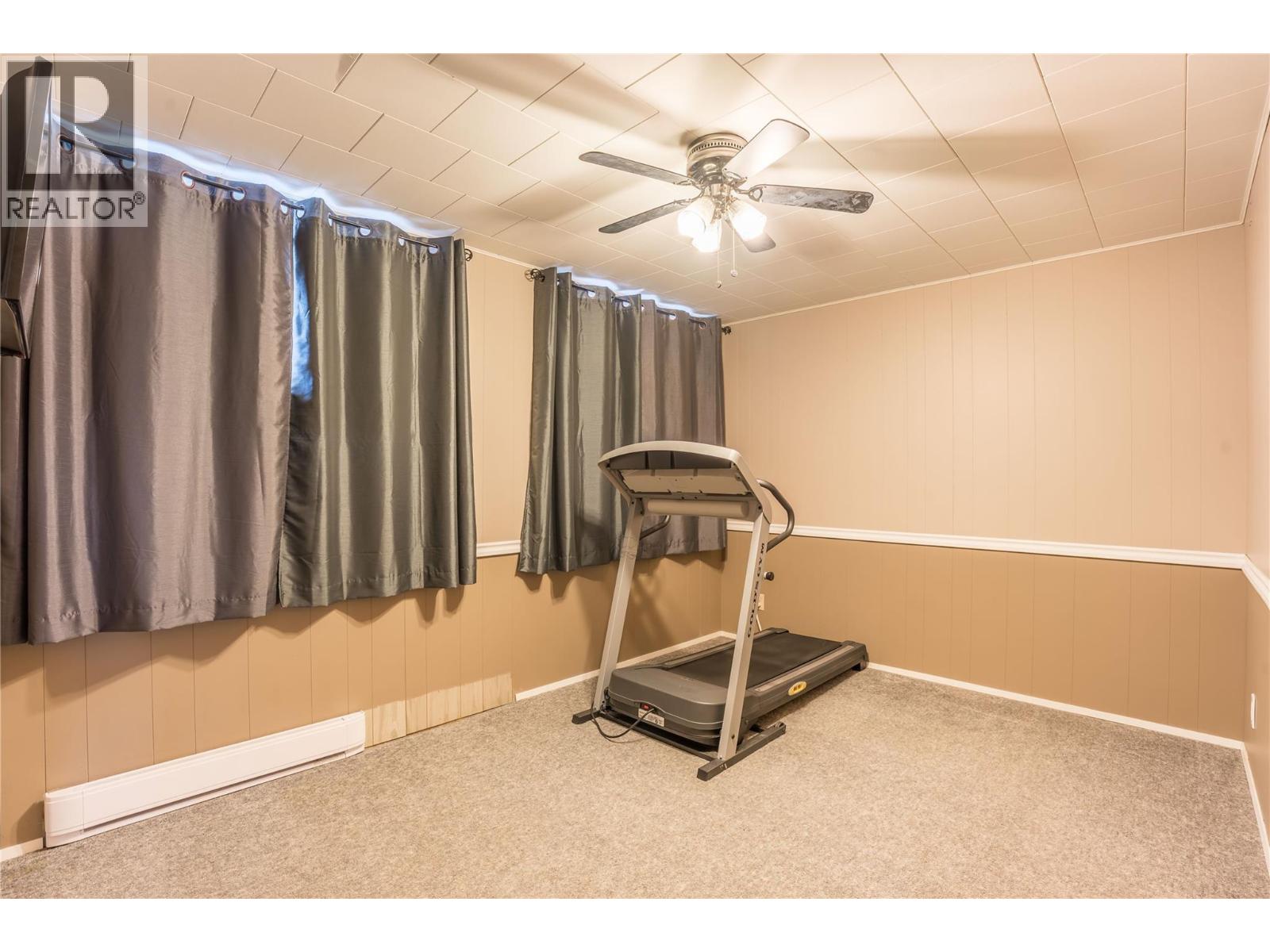  5010 CROIL Avenue, Summerland