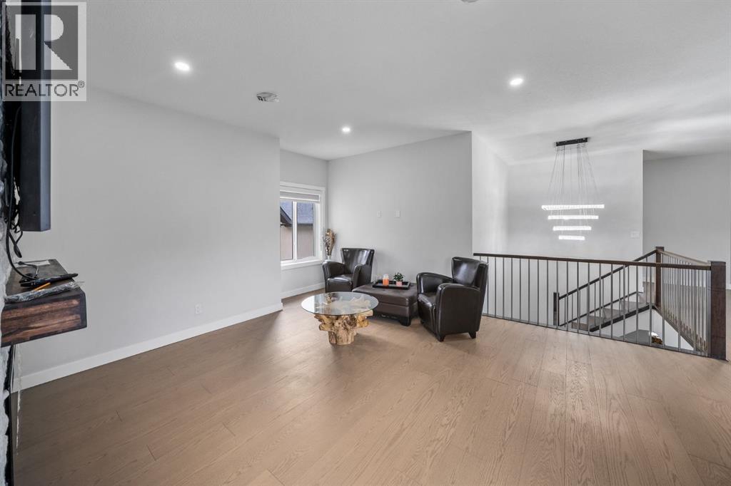 Single Family House for Sale in  Mystic Ridge Way SW Springbank Hill Calgary 