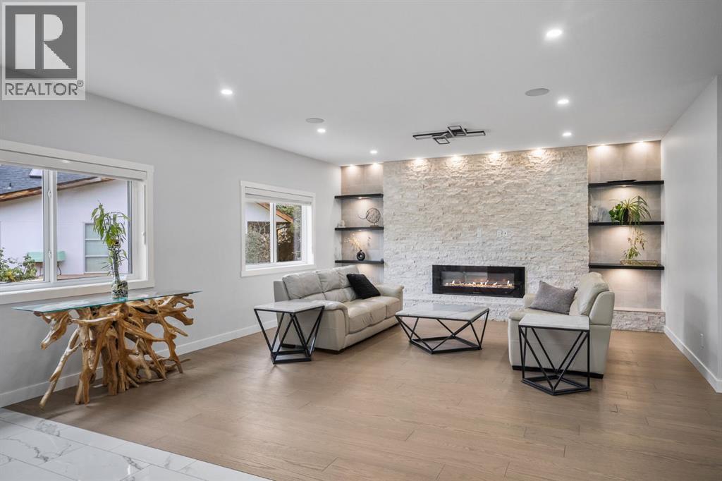 Single Family House for Sale in  Mystic Ridge Way SW Springbank Hill Calgary 