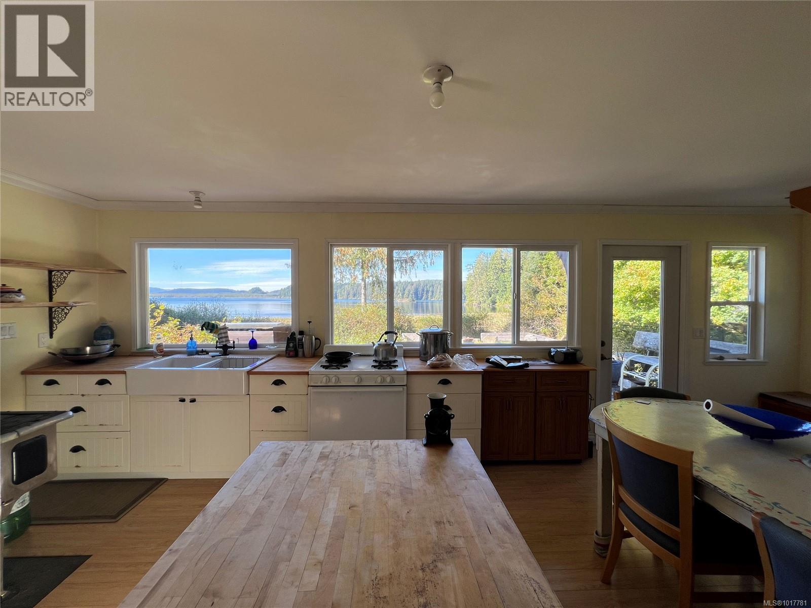 0 Rupert Inlet - 9