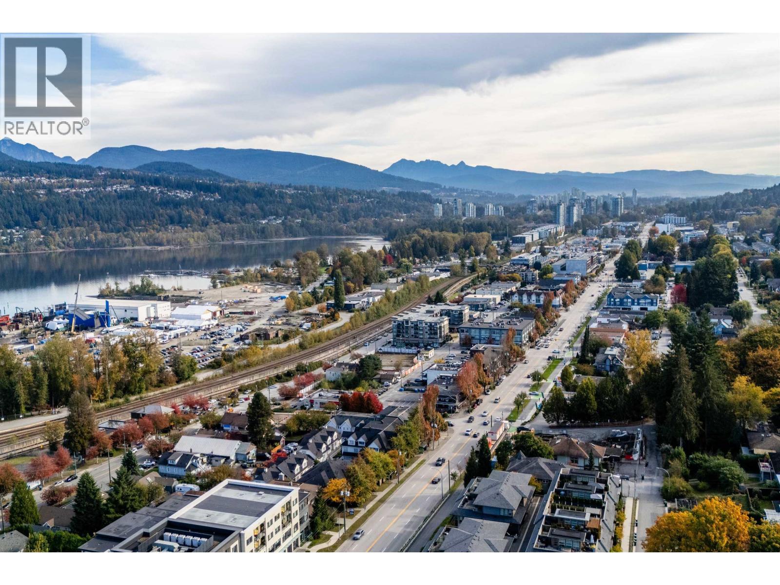 2210 HOPE STREET, Port Moody