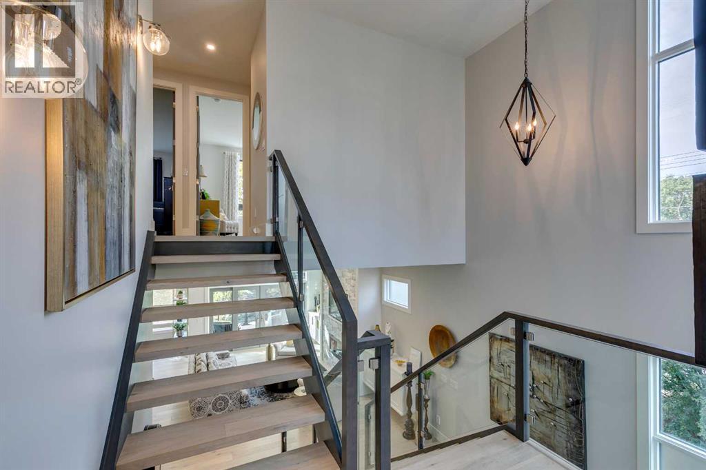 Single Family House for Sale in   Avenue SW Bankview Calgary 