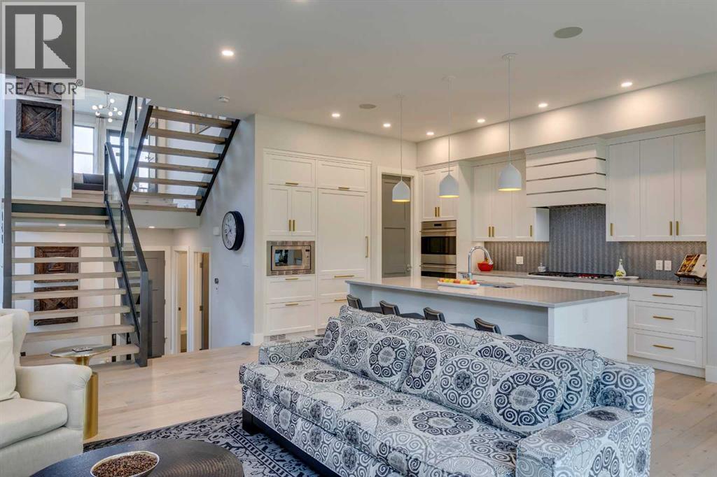 Single Family House for Sale in   Avenue SW Bankview Calgary 