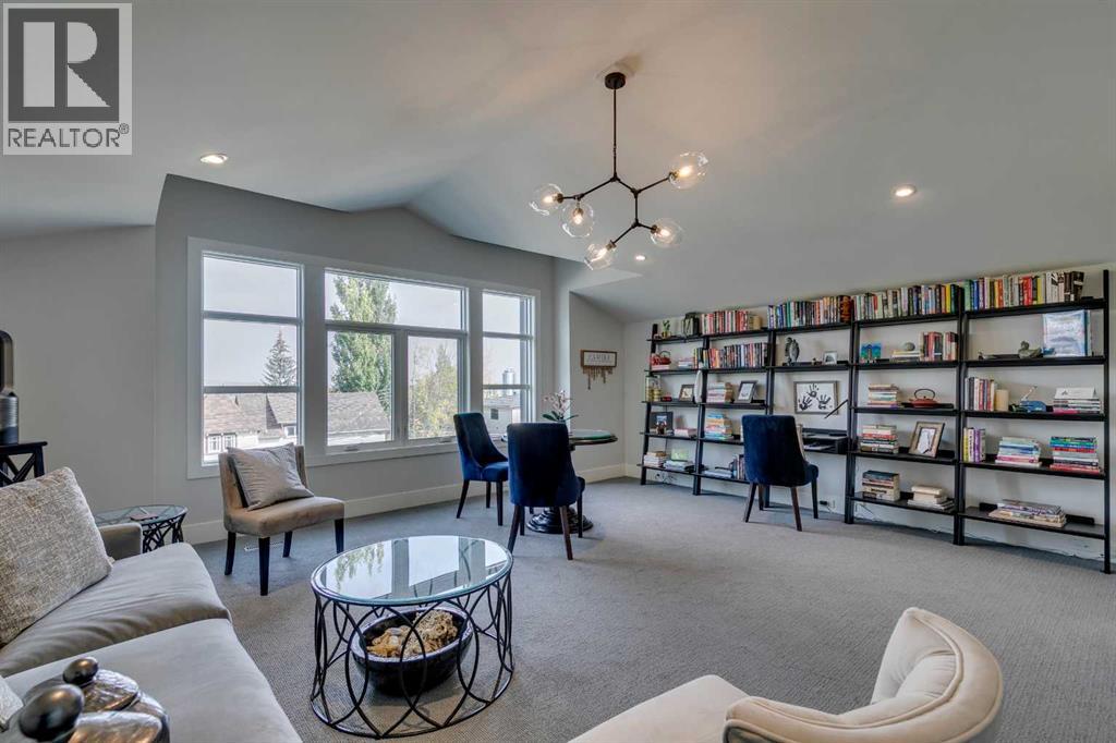 Single Family House for Sale in   Avenue SW Bankview Calgary 