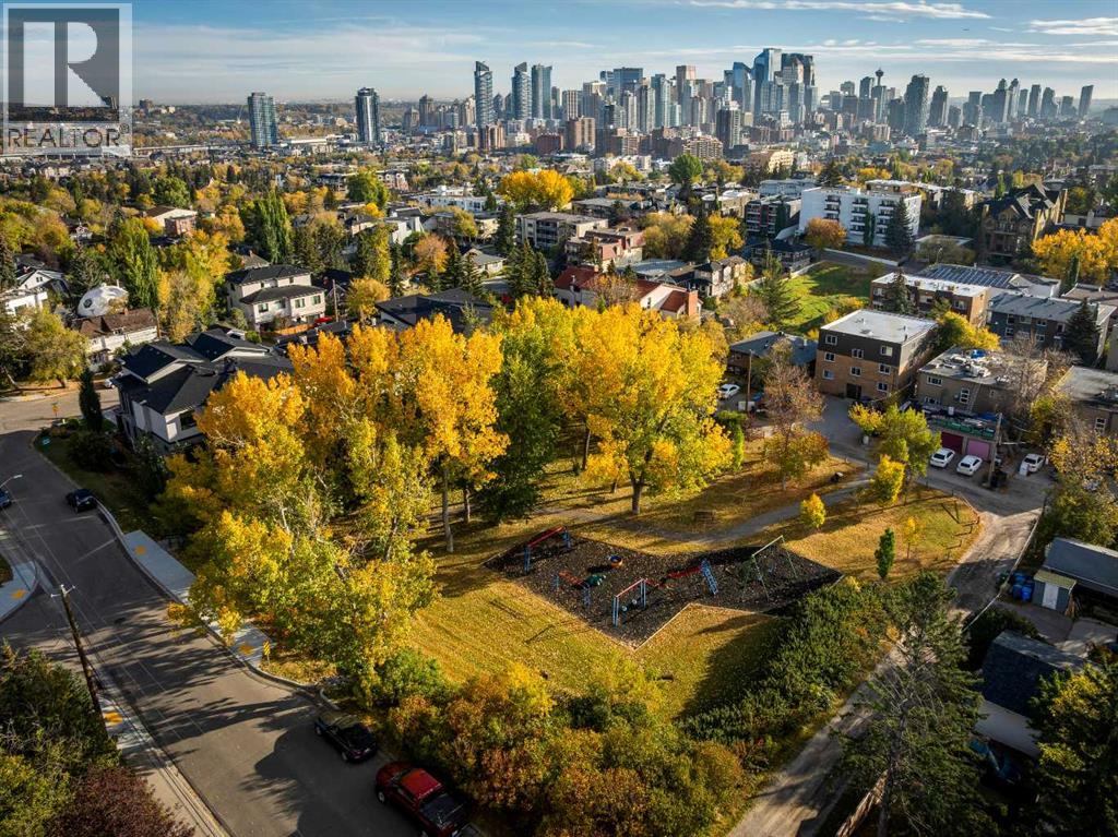 Single Family House for Sale in   Avenue SW Bankview Calgary 