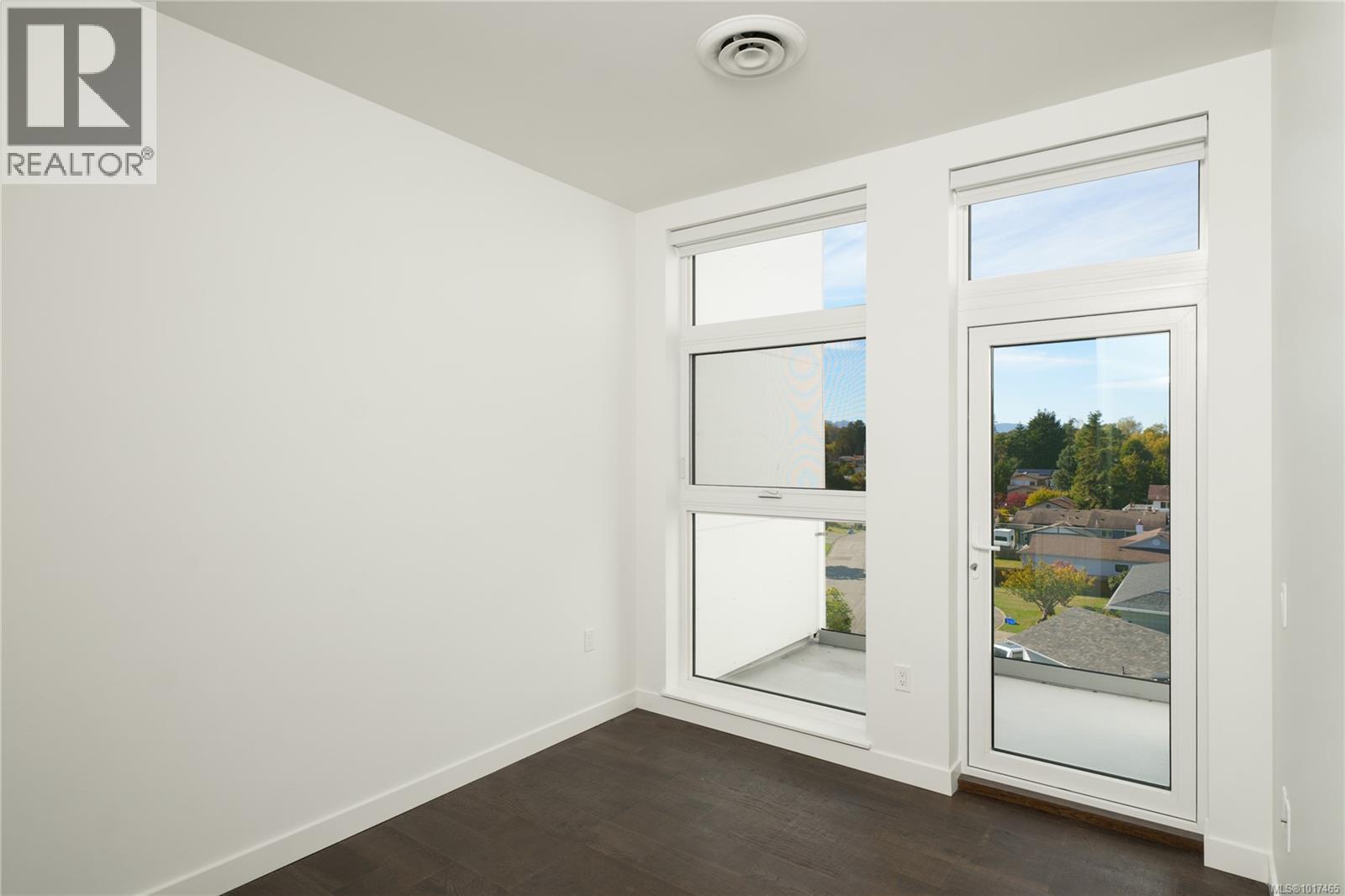 407 9570 Fifth Street, Sidney