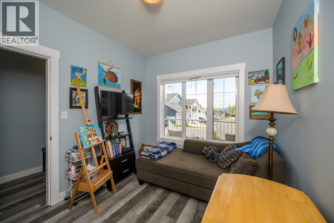 402 2425 ROWE STREET, Prince George