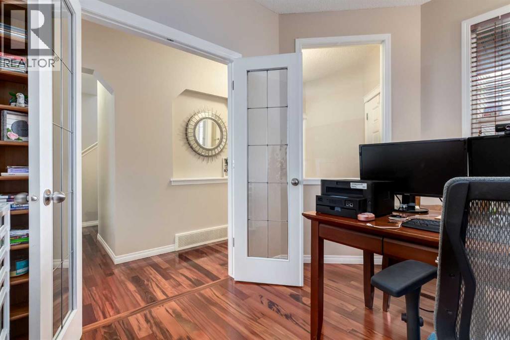 Single Family House for Sale in  Everglen Crescent SW Evergreen Calgary 