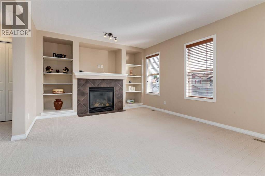 Single Family House for Sale in  Everglen Crescent SW Evergreen Calgary 