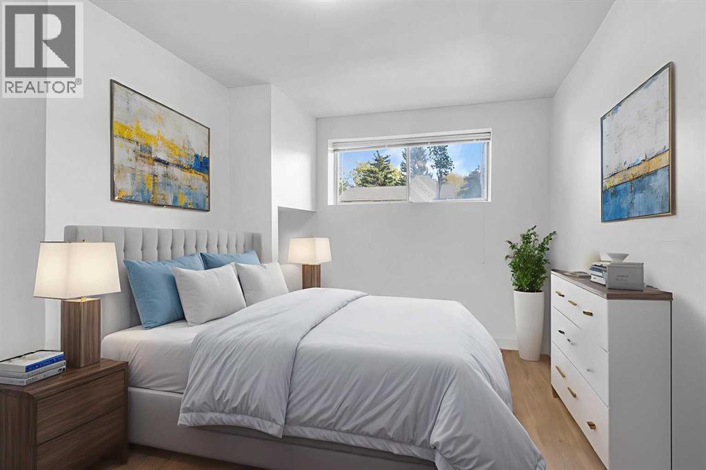 Single Family House Bi-level for Sale in  Hunterquay Way NW Huntington Hills Calgary 