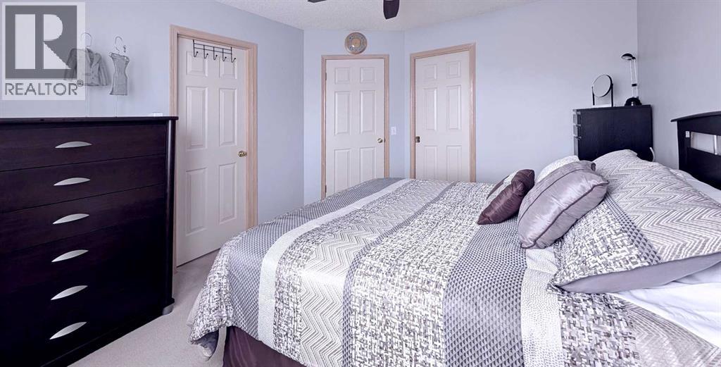 Single Family House for Sale in  Shawbrooke Court SW Shawnessy Calgary 