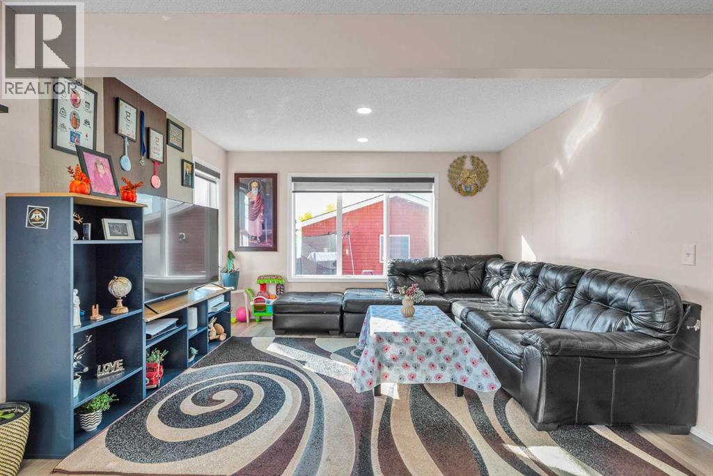 Single Family House for Sale in  Taralake Street NE Taradale Calgary 