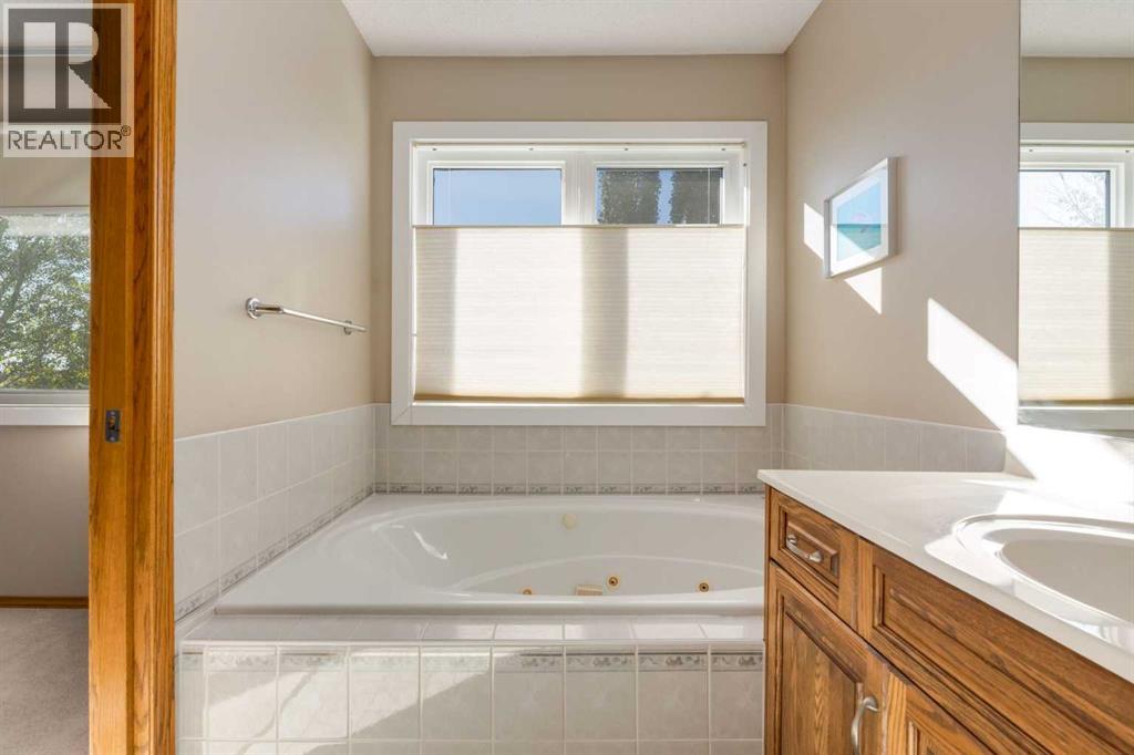 Single Family House for Sale in  Citadel Park NW Citadel Calgary 