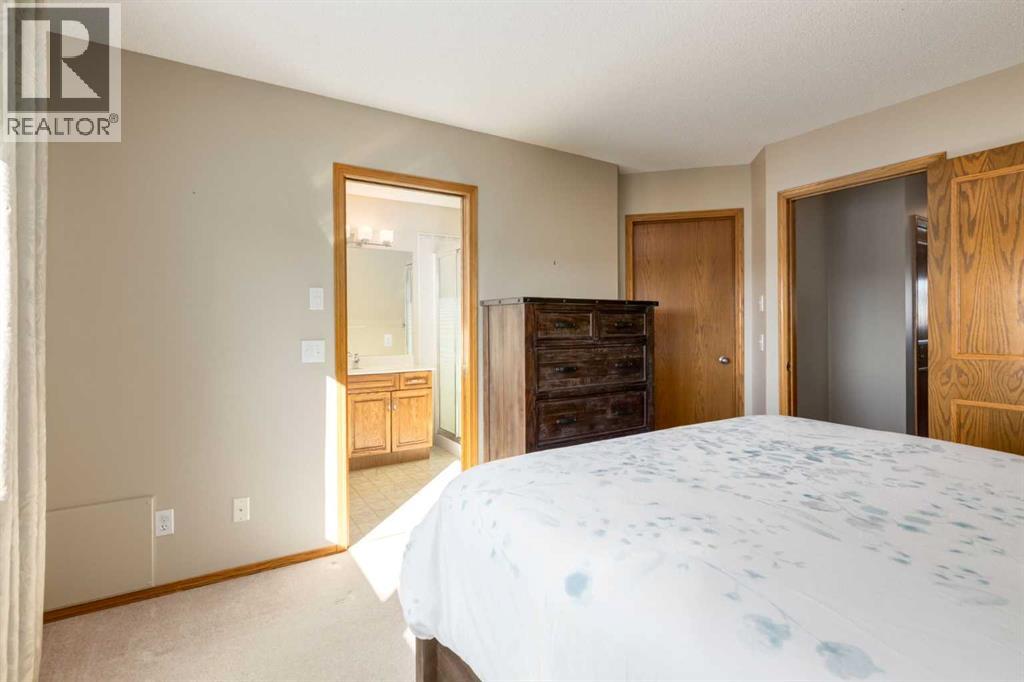 Single Family House for Sale in  Citadel Park NW Citadel Calgary 