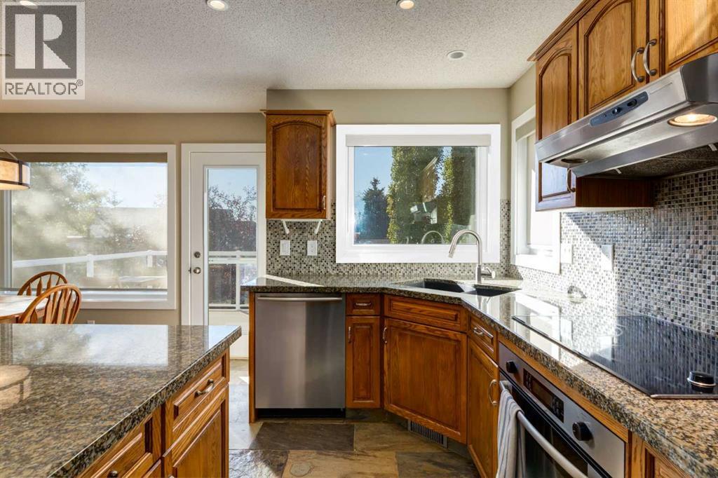 Single Family House for Sale in  Citadel Park NW Citadel Calgary 