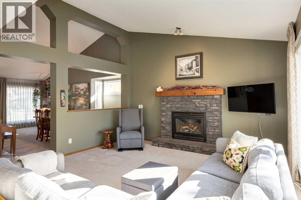 Single Family House for Sale in  Citadel Park NW Citadel Calgary 