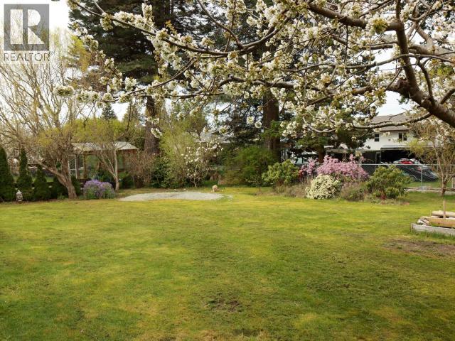 3433 SELKIRK AVE, Powell River