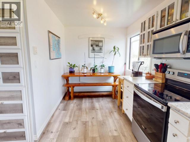 3433 SELKIRK AVE, Powell River