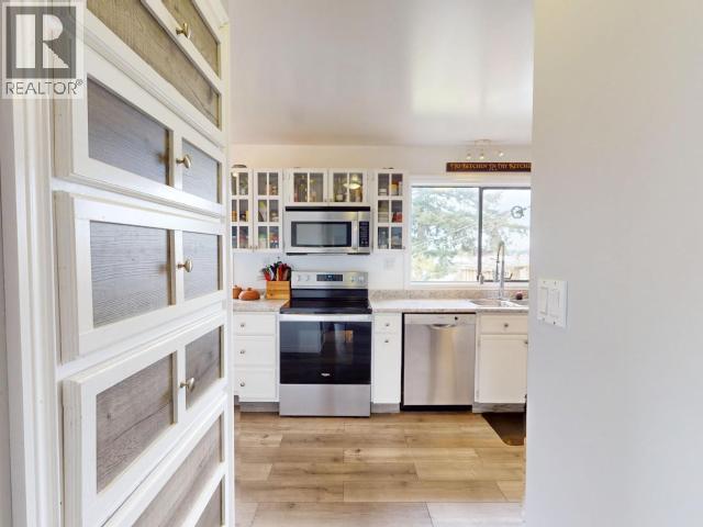 3433 SELKIRK AVE, Powell River