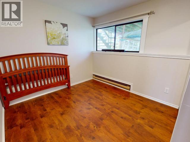 3433 SELKIRK AVE, Powell River