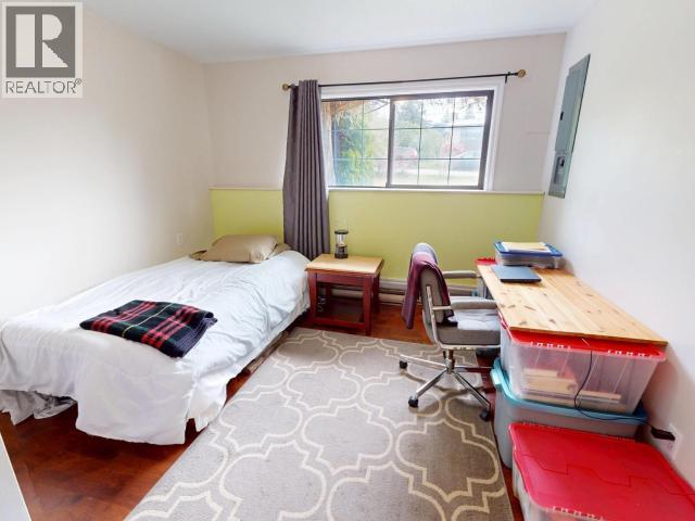 3433 SELKIRK AVE, Powell River