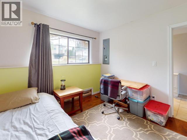 3433 SELKIRK AVE, Powell River