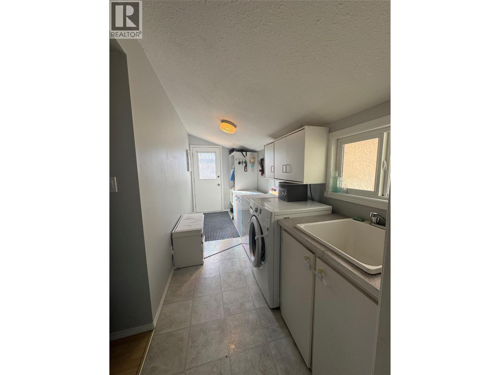  6372 HAVEN Street, Oliver