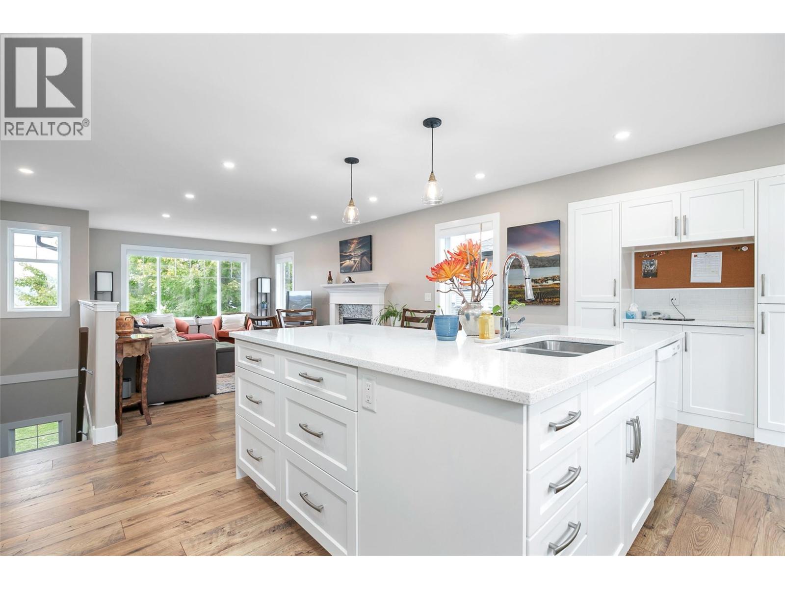  3676 Morningside Drive, West Kelowna