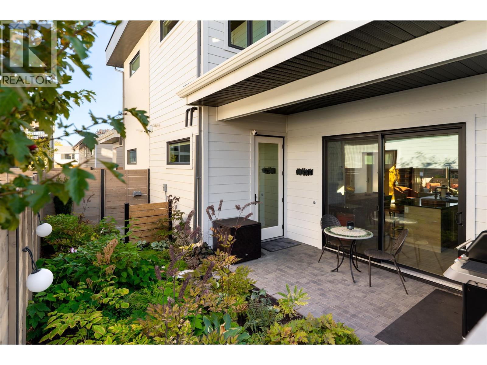  884 Patterson Avenue, Kelowna