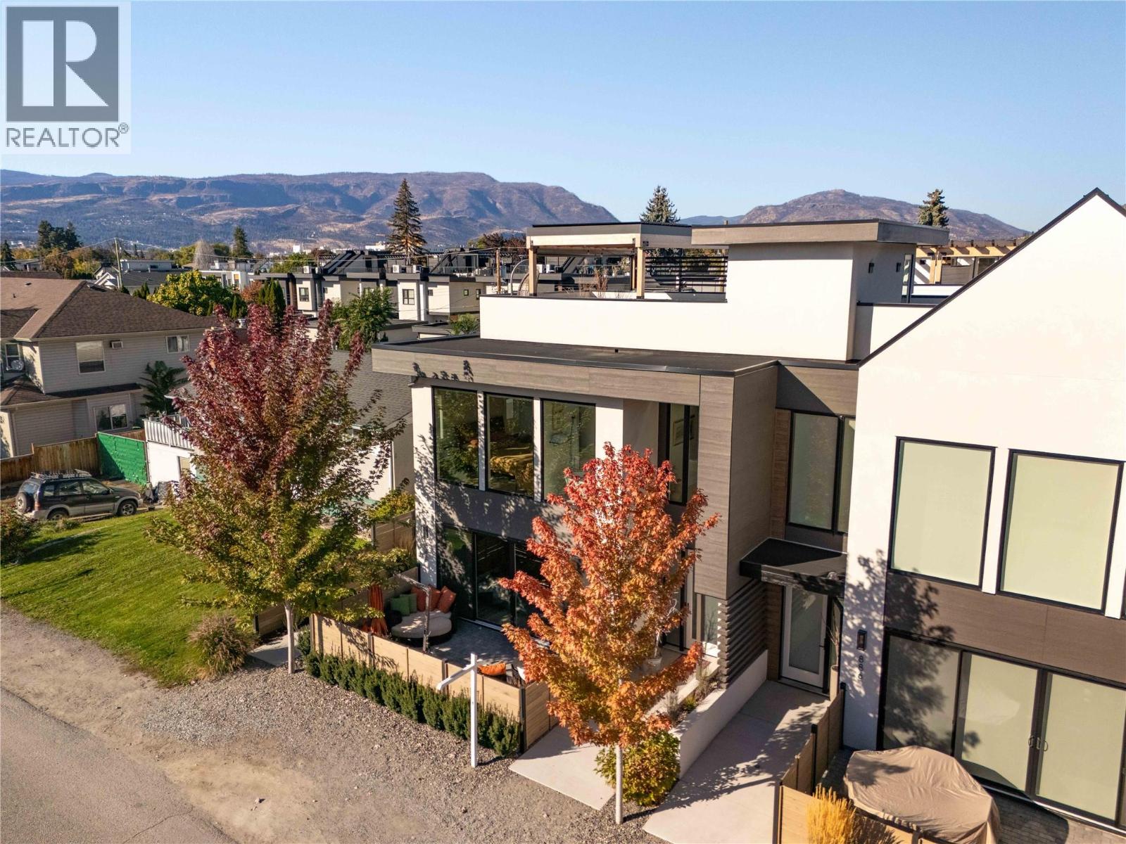  884 Patterson Avenue, Kelowna