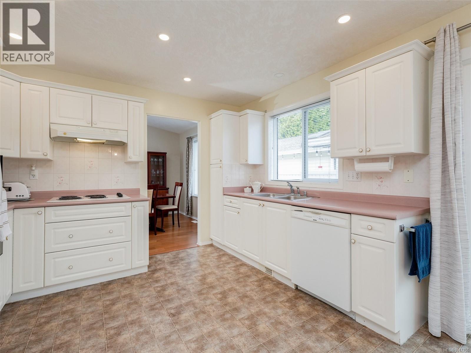  13 Eagle Lane, View Royal