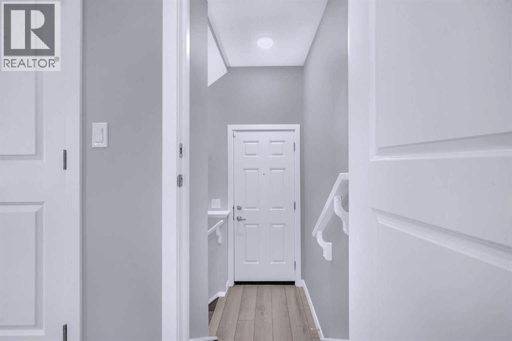 Single Family House for Sale in  Silver Spruce Grove SW Silverado Calgary 