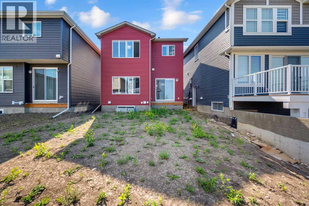Single Family House for Sale in  Silver Spruce Grove SW Silverado Calgary 