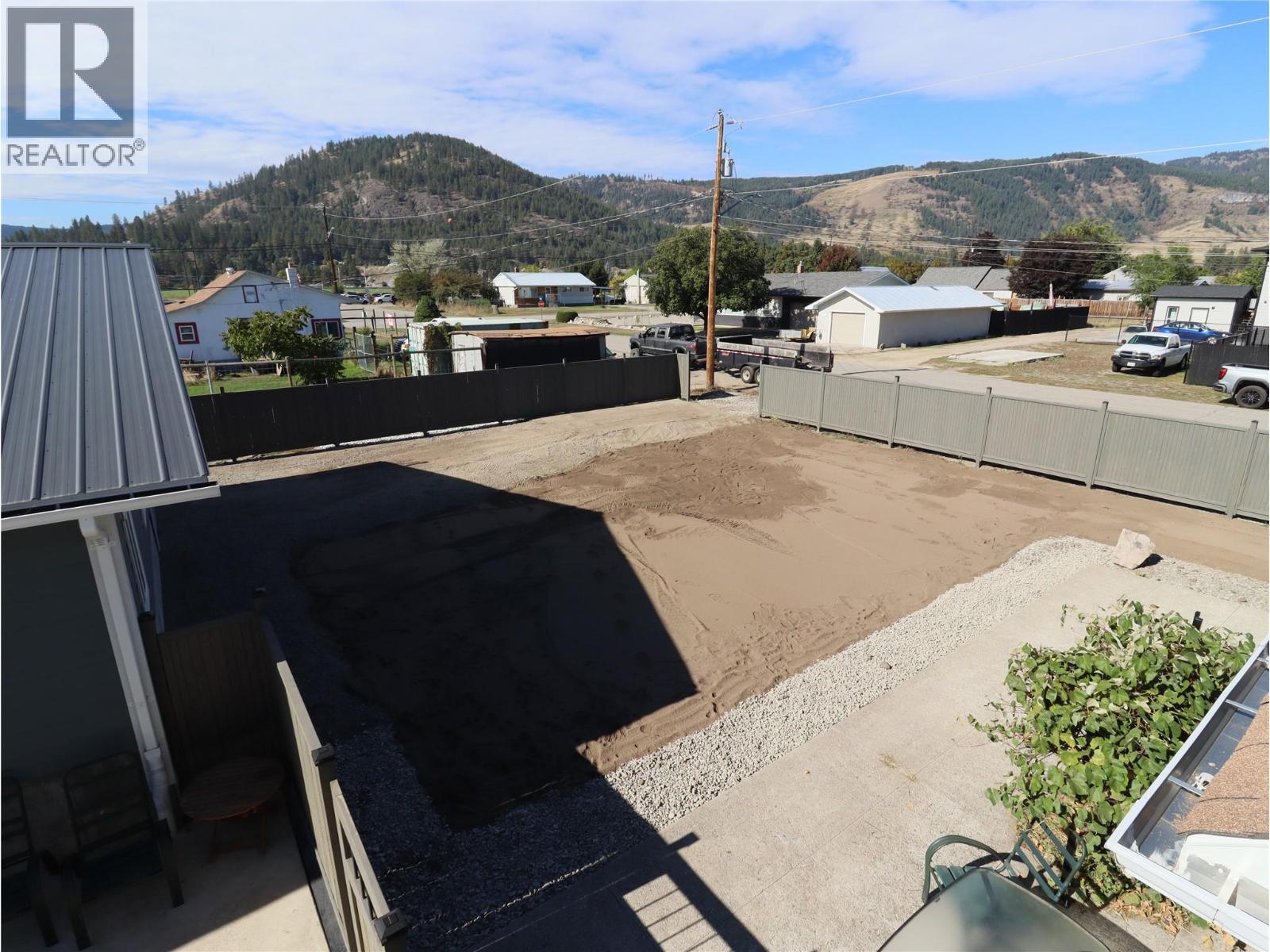 7689 21st Street, Grand Forks