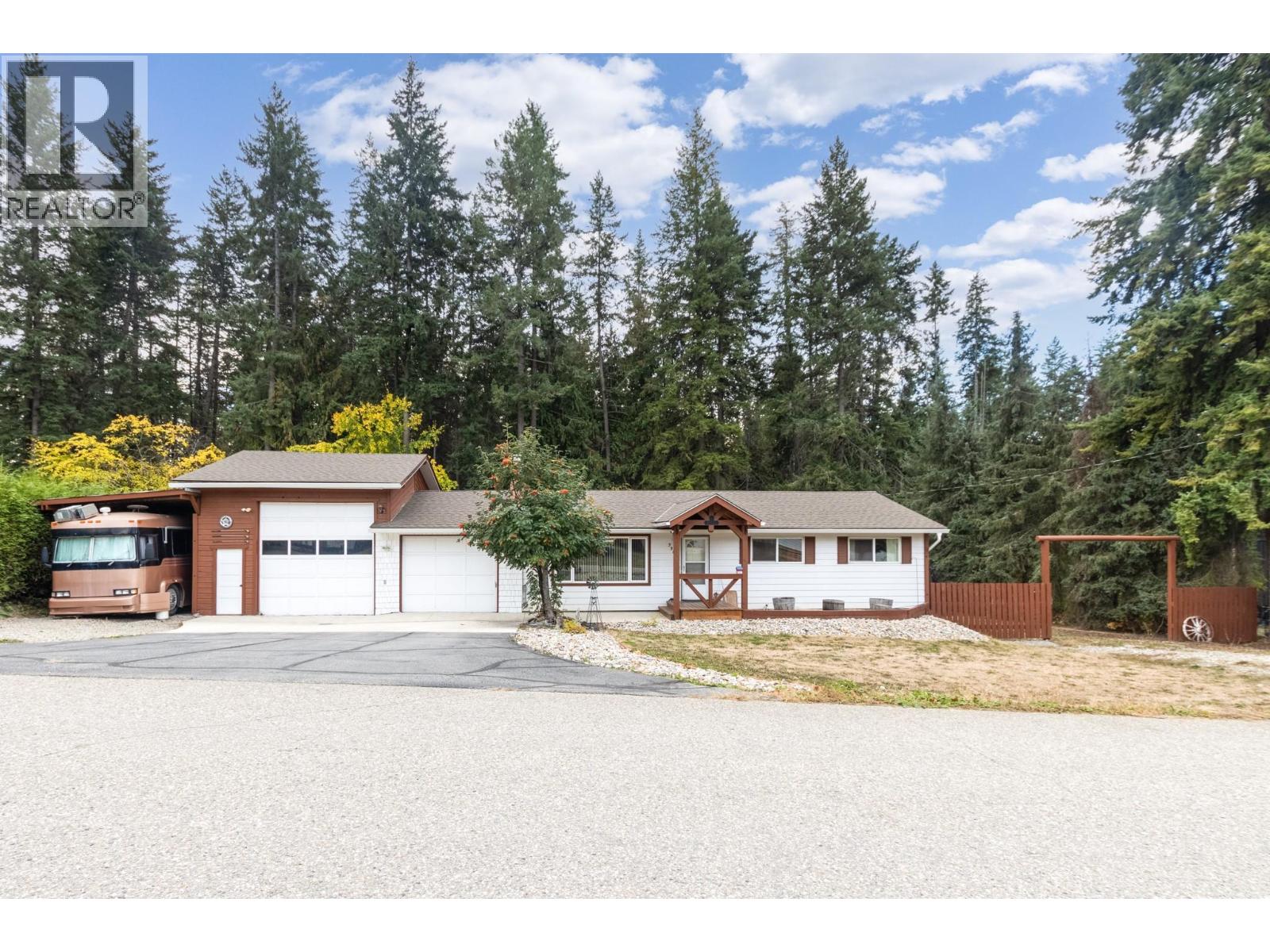 3380 28 Avenue Northeast, Salmon Arm