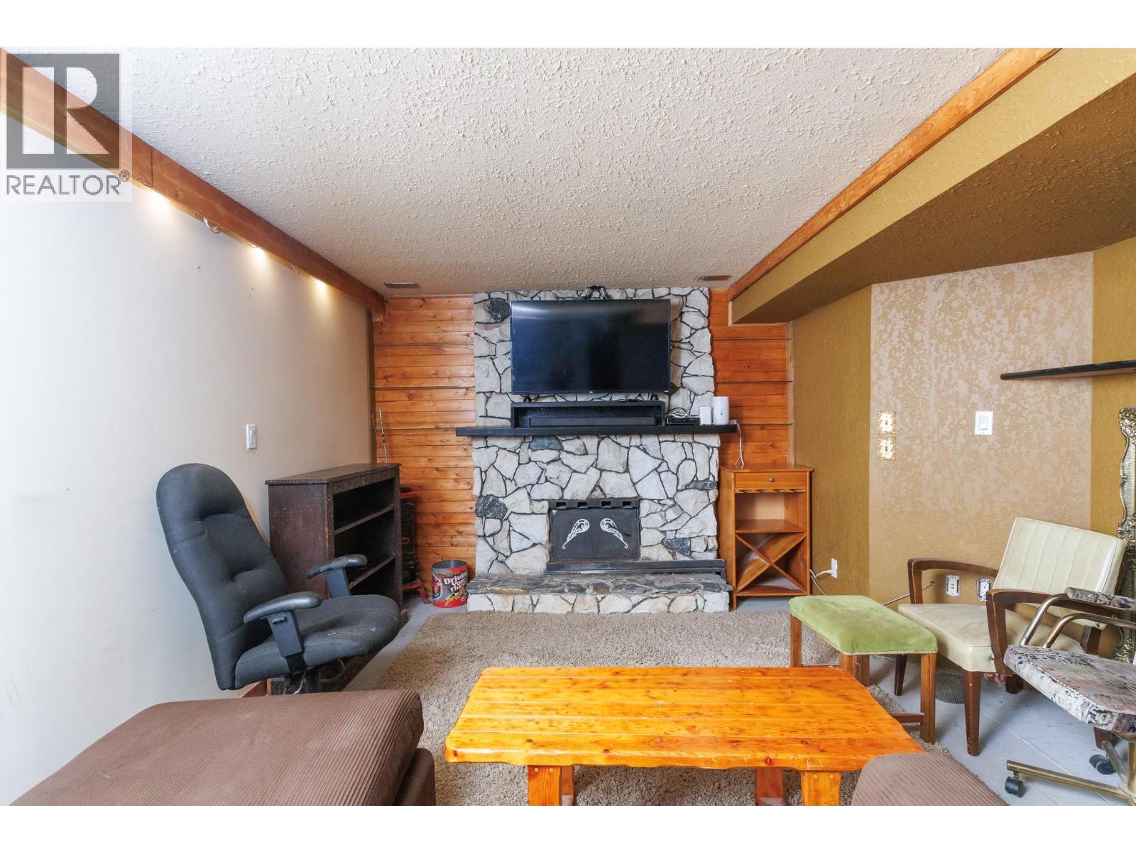 3380 28 Avenue Northeast, Salmon Arm