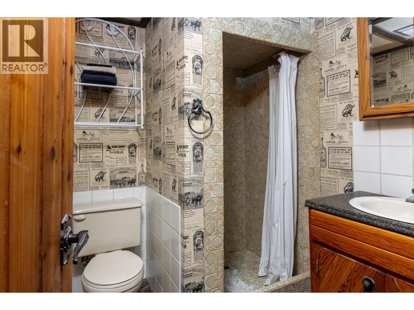 3380 28 Avenue Northeast, Salmon Arm